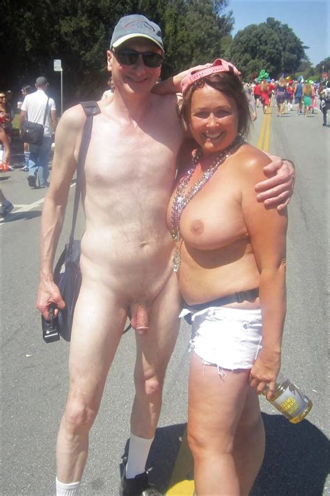 Exhibitionist Naked Girls Public Boob Flashers Brucie Cfnm