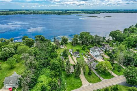 Brokered by re/max new horizons realty. Wind Lake, Racine County, WI Lakefront Property ...