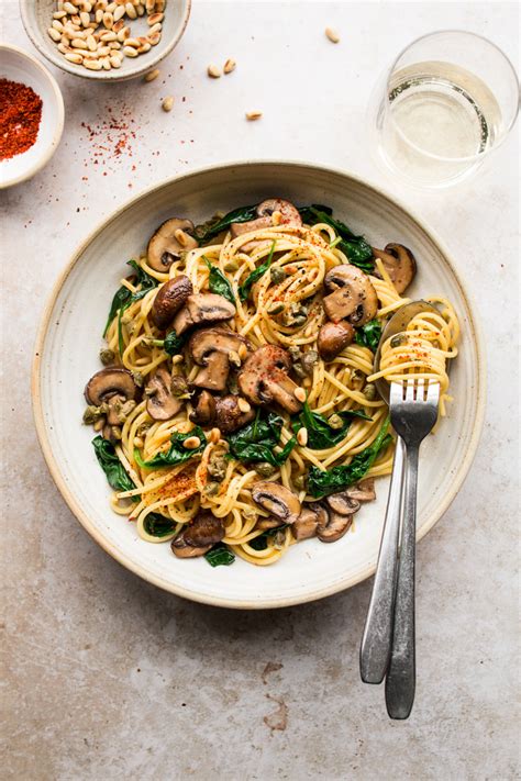 Vegan mushroom pasta - Lazy Cat Kitchen