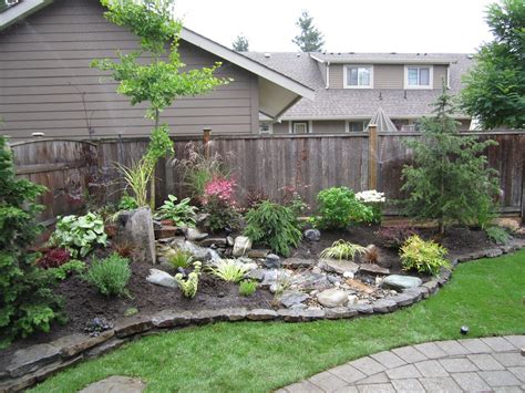 Small front yard landscaping can make use of larger, ornamental plants, giving an illusion of an extensive stone slabs on raised beds are simply perfect in this small front yard landscaping idea. Small Backyard Landscaping Concept to Add Cute Detail in ...