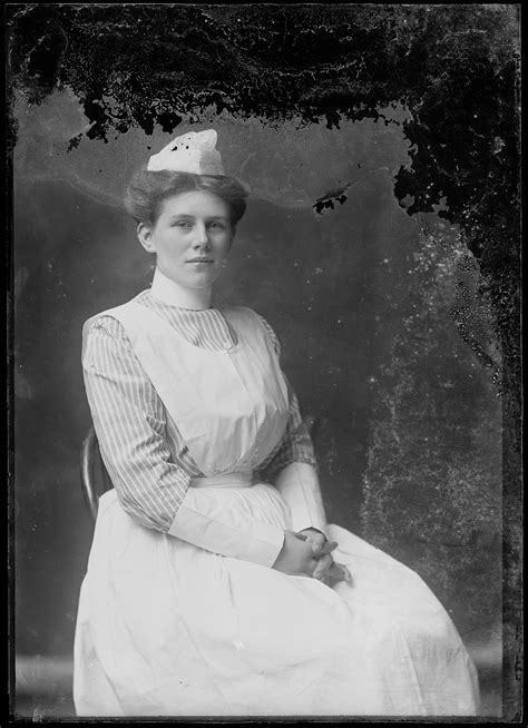 [unidentified woman in nurses uniform] library of congress