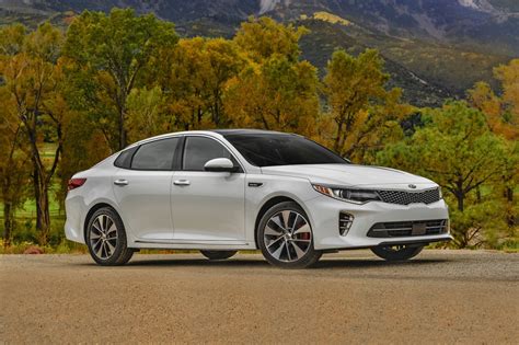 Used 2017 Kia Optima For Sale Pricing And Features Edmunds