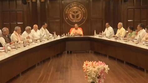 Cm Yogi Holds Cabinet Meeting In Lucknow City Times Of India Videos