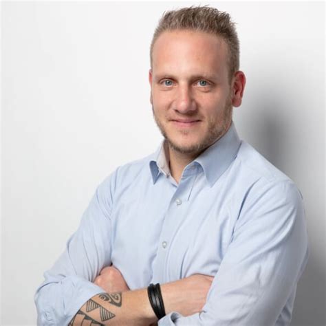 A communications network that uses such devices as telephone lines, satellite dishes, or radio waves to span a larger geographic area than can be covered. Michael Wanner - Geschäftsführer / Senior Consultant ...