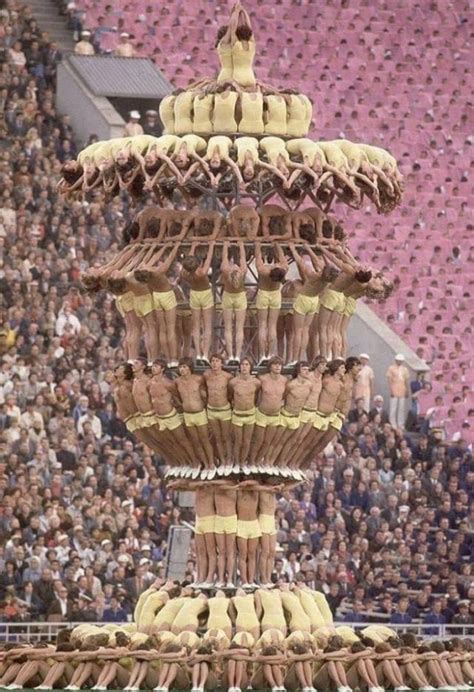 Human Tower Myconfinedspace