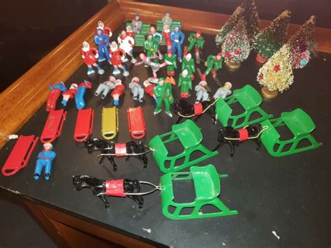 Huge Lot Of 71 Vintage Barclay Winter Christmas Lead Metal Figures With