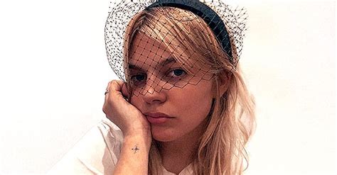 Slimane et vitaa album 2021 slimane et vitaa playlist 2021. Louane apparaît aux côtés de son compagnon Florian Rossi ...