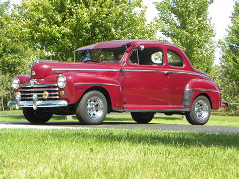 1947 Ford Super Deluxe Volo Auto Museum