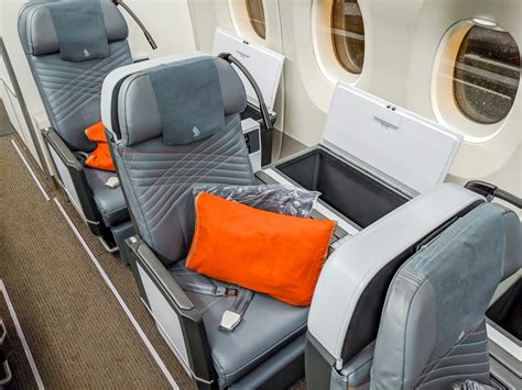 Sia Now Charges 140 For Solo Premium Economy Seats On A350 Ulr