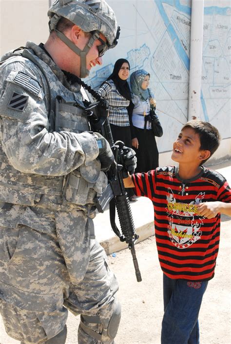 Dvids News Vanguard Soldiers Support Iraqi Led Humanitarian