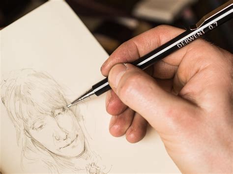 Drawing Portraits With Jake Spicer Derwent Blog
