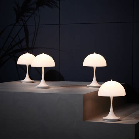 Die gesamte panthella kollektion von louis poulsen® online kaufen originalware schnelle lieferung versand gratis. Louis Poulsen Panthella Portable LED Akkuleuchte ...
