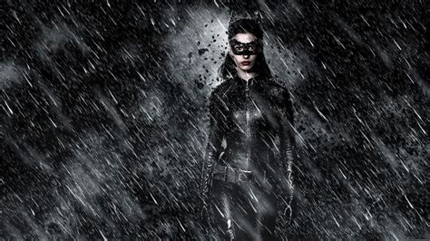 Anne Hathaway Catwoman Wallpaper