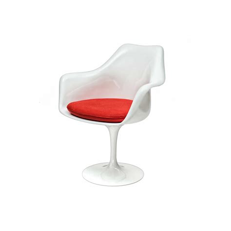 With the pedestal collection, eero saarinen vowed to eliminate the slum of legs found under chairs and tables with four legs. Tulip Armchair von Eero Saarinen | Ein steelform ...