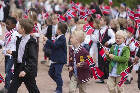Am 17 mai waren wir in bergen und es war der nationalfeiertag in norwegen. Norwegen | Politik für Kinder, einfach erklärt ...