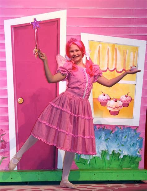 Kaia Anderson Returns To The Pinkalicious Stage In A More Matronly