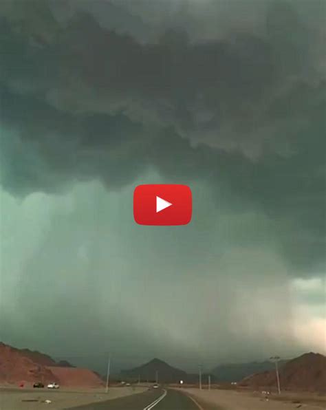 Meteo Cronaca Diretta Video Arabia Saudita A La Mecca Si Aprono Le Cateratte Del Cielo Le
