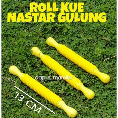 Nastar daun cetak, cara membuat.ya dicetak pakai cetakan daun kecil2.hihi.mudah.^^.selain daun ada juga cetakan nastar keranjang dll.sesuai selera. DAPURMAMI ( Roll Gulung Garis ) Rolling pin Gilasan adonan ...