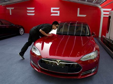 Jun 02, 2015 · tesla's gigafactory will just barely cover tesla's needs—if a day comes when every car company is making a ton of evs, there will need to be many gigafactories built by many companies. 6 differences between buying a Tesla car and buying a ...