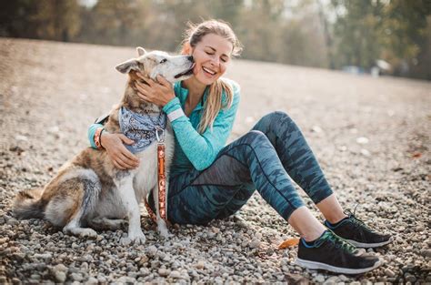 The Cues Dogs Pick Up On To Comfort Their Owners The Dog People By