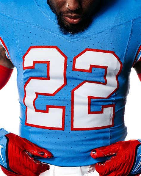 The Tennessee Titans Throwback Uniforms Are A Sharp Old Look Sports