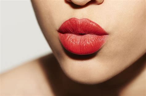 Ways To Make Your Lips Bigger Without Surgery