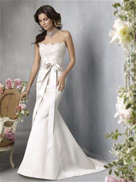 To help people in this situation there are online stores which offer cheap wedding dresses. 27 Elegant and Cheap Wedding Dresses - The WoW Style