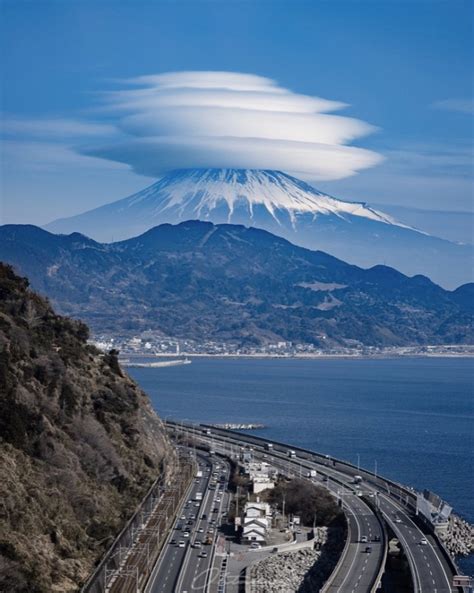 “miraculous” Cloud Over Mt Fuji Stuns The Internet Soranews24 Japan