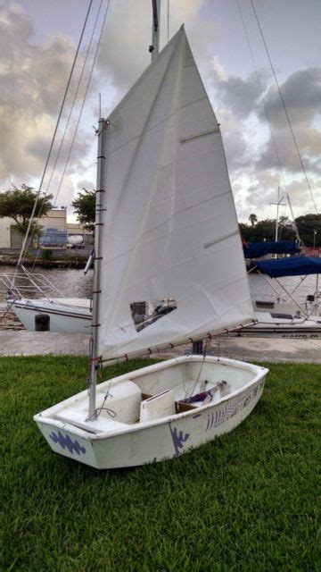 Optimist Sailboat Opti Includes Daggerboard Rudder Mast And Sail 0