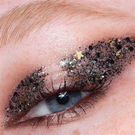 35 Glitter Eyeshadow Looks To Try From Subtle To Super Sparkly