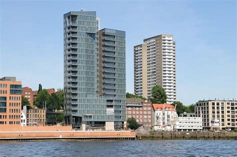 9574547 Hochhäuser In Hamburg Altona Neubauten An Der Elbe Suche