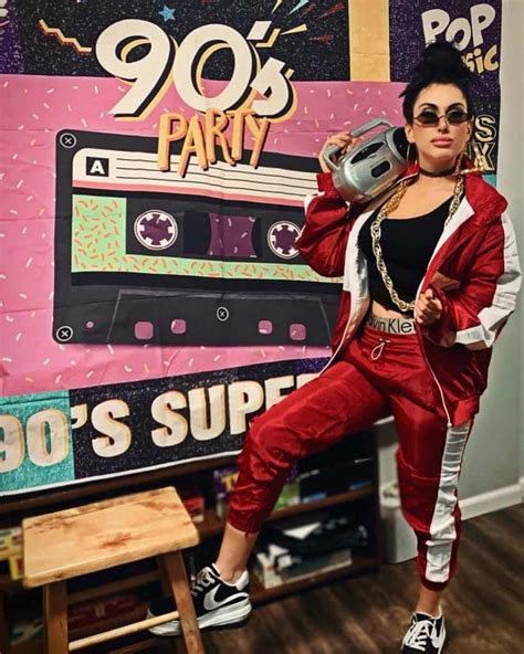 Maybe you would like to learn more about one of these? What to Wear to a 90s Party - Outfit Ideas