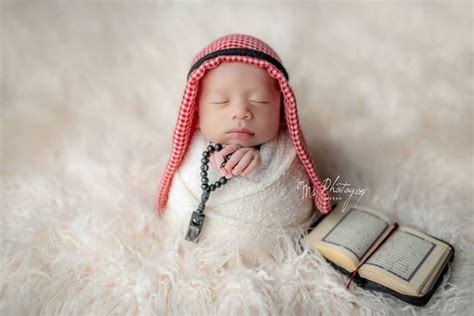 10 Inspirasi Photoshoot Bayi Dengan Tema Islami