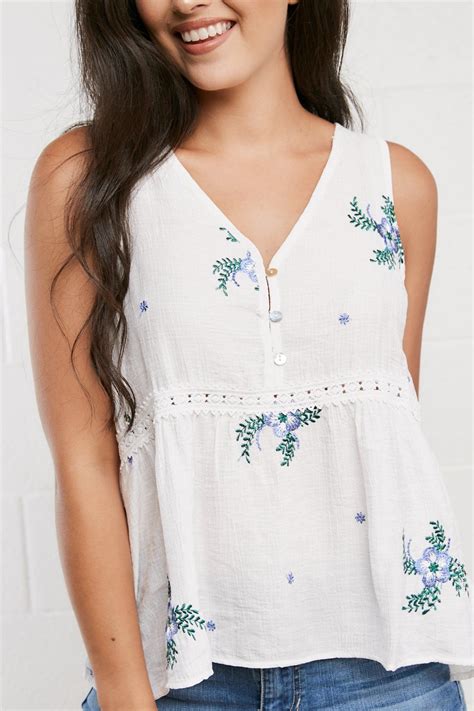 Callie Embroidered Top In White Tops Embroidered Top Tunic Tops