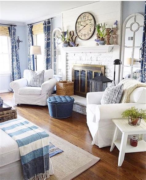 Beautiful Blue And White Farmhouse Living Room Decor