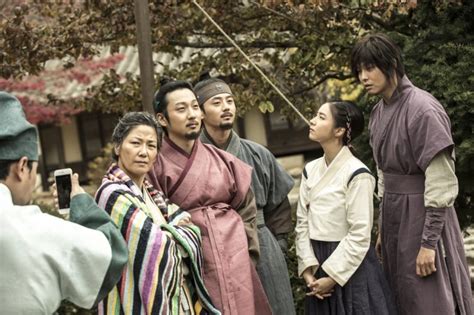 The lee kwang soo's statistics like age, body measurements, height, weight, bio, wiki, net worth posted above have been gathered from a lot of credible websites and online. Realizing how tall Yoon Kyun Sang and Kwangsoo really are ...