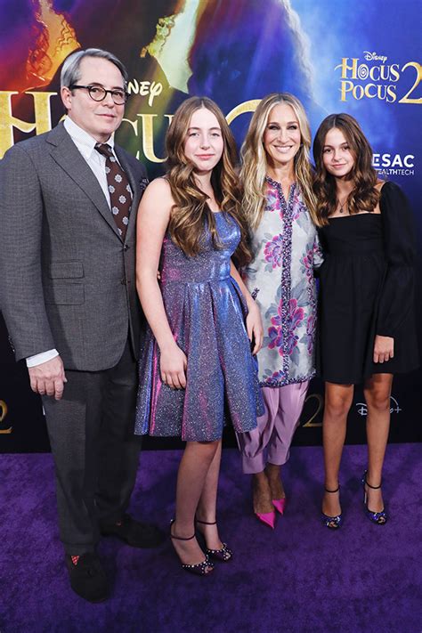sarah jessica parker brings twin daughters to ‘hocus pocus 2 premiere hollywood life