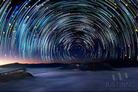 Wordlesstech Spectacular Star Trails In The Night Sky