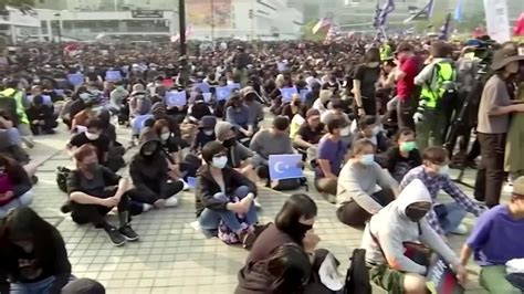 Ausschreitungen Bei Uiguren Demo In Hongkong Hamburger Abendblatt
