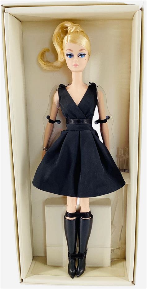 Lot Bfmc Silkstone Barbie Wearing Classic Black Dress