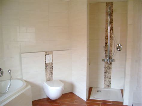 Bordüren aus glasmosaik und mosaikfliesen fliesenarndt der traum von mosaik fliesen türkis. Fliesen Mosaik Streifen