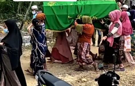 Ritual Aneh Dan Mengerikan Di Berbagai Suku Di Indonesia Salah
