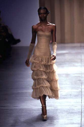 Haute Couture Dresses Couture Fashion 90s Fashion Runway Fashion
