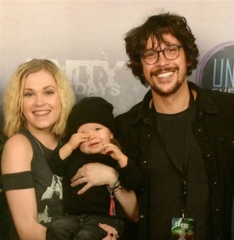 Bob Morley And Eliza Taylor The 100 The 100 The 100 Clexa Et The 100 Cast