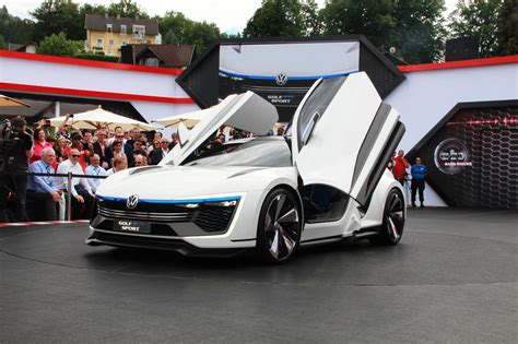 Volkswagen Golf Gte Sport Concept Makes American Debut At La Auto Show
