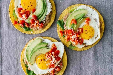 10 Minute Huevos Rancheros Breakfast Tostadas Jar Of Lemons