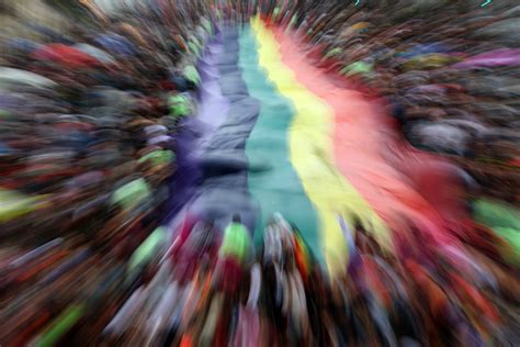 Los LGTB perseguidos en el Triángulo Norte y sin asilo en EE UU denuncia HRW Infobae