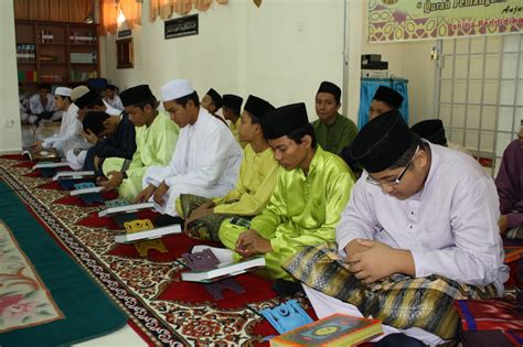 Typy pokojů se mohou lišit. Majlis Khatam Quran 2010 | SMK Pengkalan Chepa 2