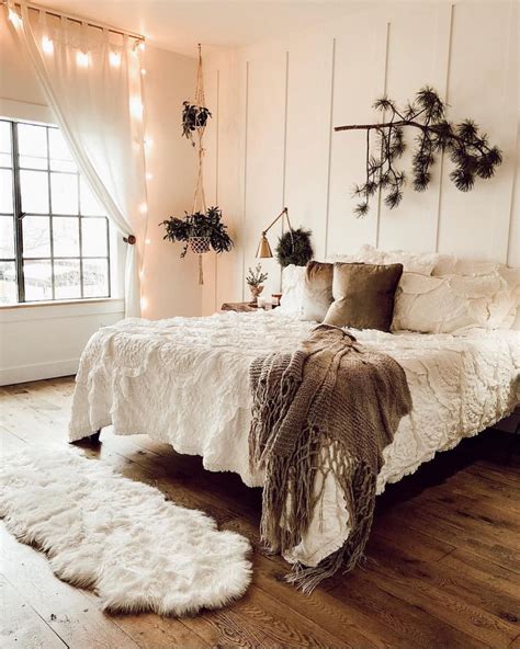 Diy decor for the home, inspiration for home decor and styling. Bohemian bedroom decor has become one of the most coveted ...