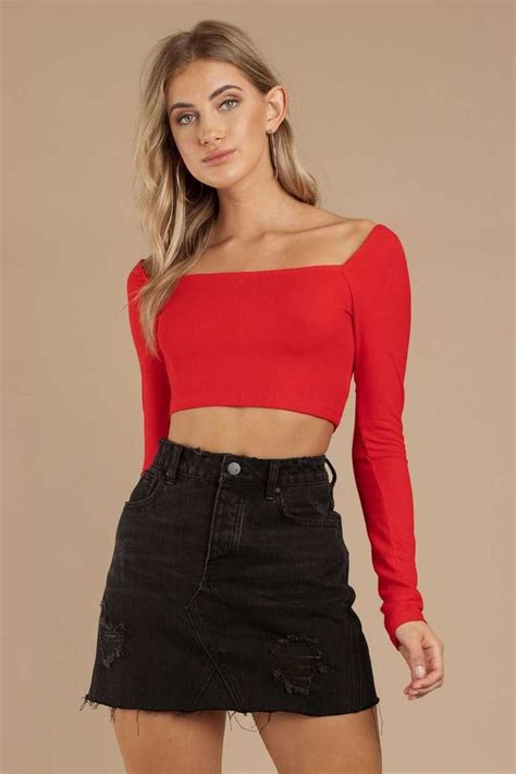 Pin By Jhfd Hfyr On Crop Tops Crop Top Outfits Red Top Outfit Red Long Sleeve Crop Top